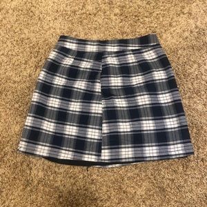 navy and white plaid skirt